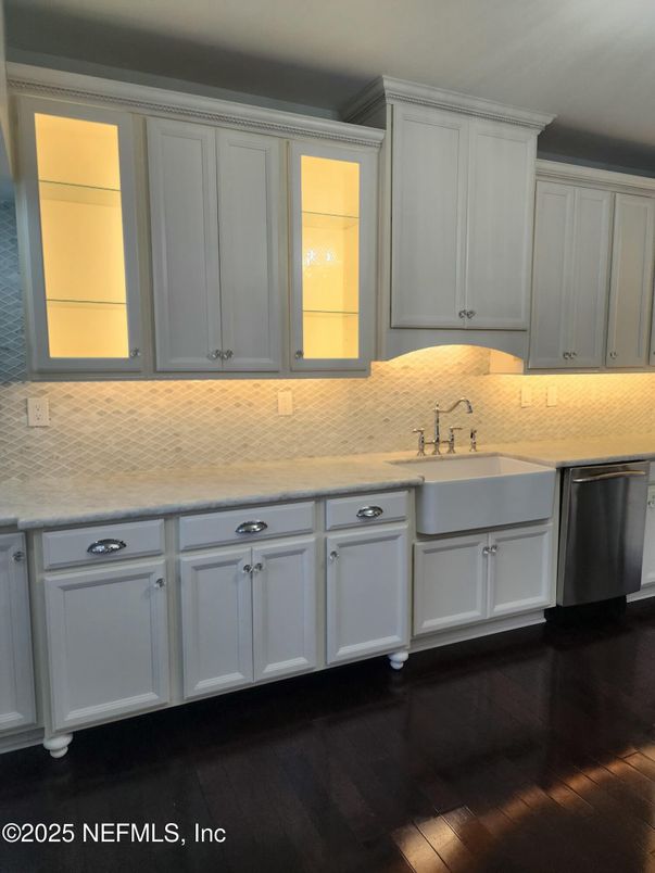 Interior, Kitchen, Wood Texture Flooring
