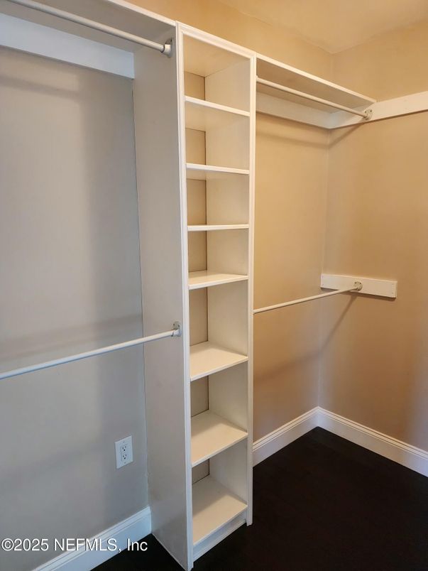 Interior, Walk-in Closets, Wood Texture Flooring