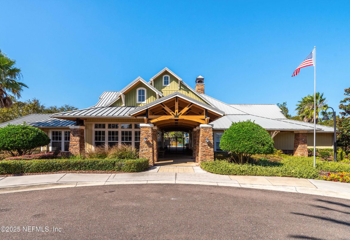 Exterior, Facade, Brick Facade, Ranch