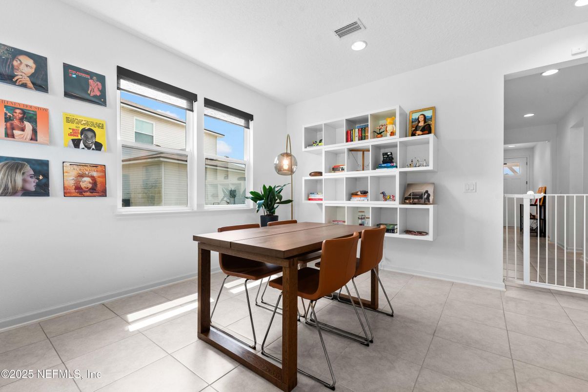 Dining room, Interior, Recessed Lighting