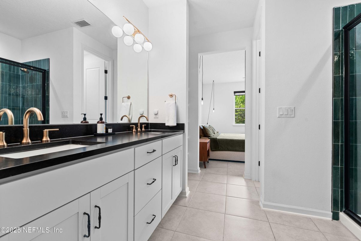 Bathroom, Dual Sink Vanities, Interior