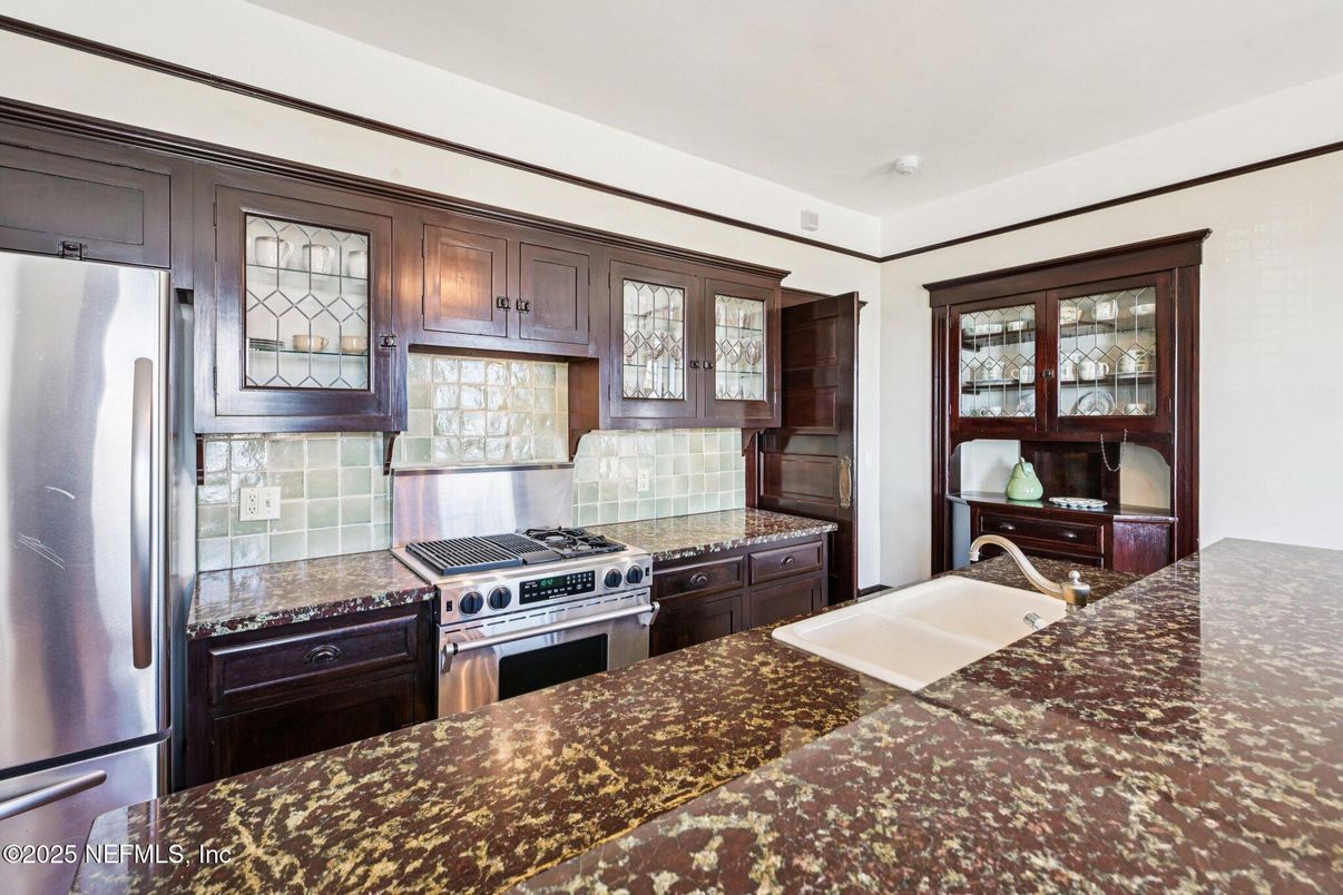 Interior, Kitchen, Stainless Steel Appliances