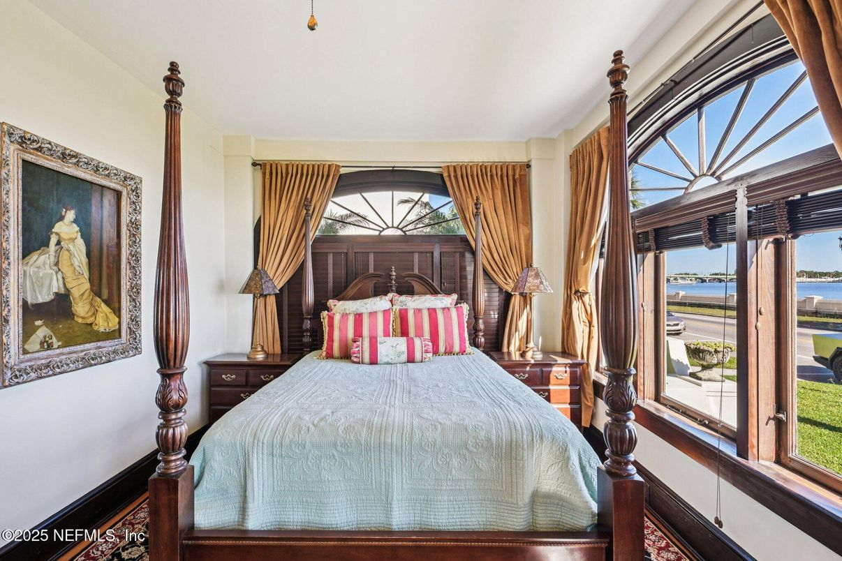 Bedroom, Interior, Water