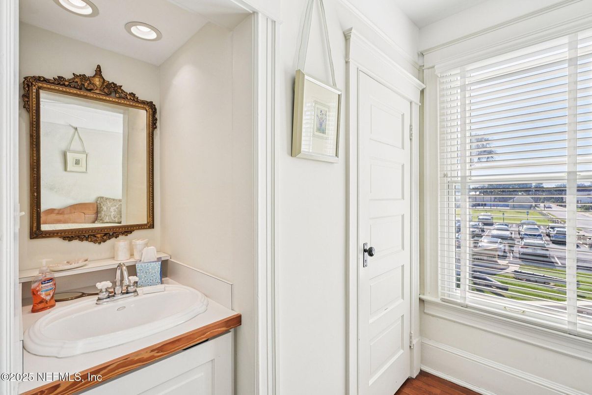 Bathroom, Interior, Recessed Lighting, Wood Texture Flooring