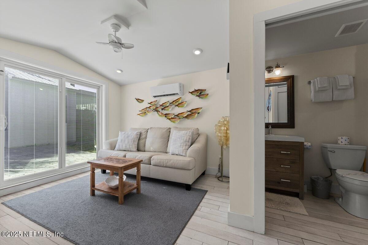 Bathroom, Interior, Living room, Recessed Lighting, Wood Texture Flooring