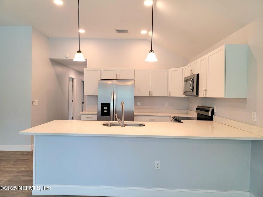 Interior, Kitchen, Pendant Lights, Recessed Lighting, Wood Texture Flooring