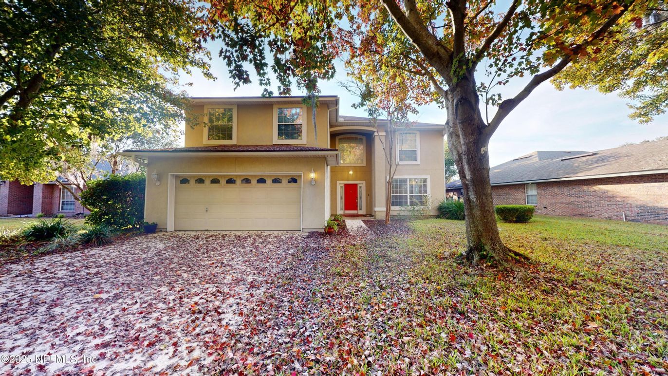 Attached, Backyard, Exterior, Facade, Mediterranean