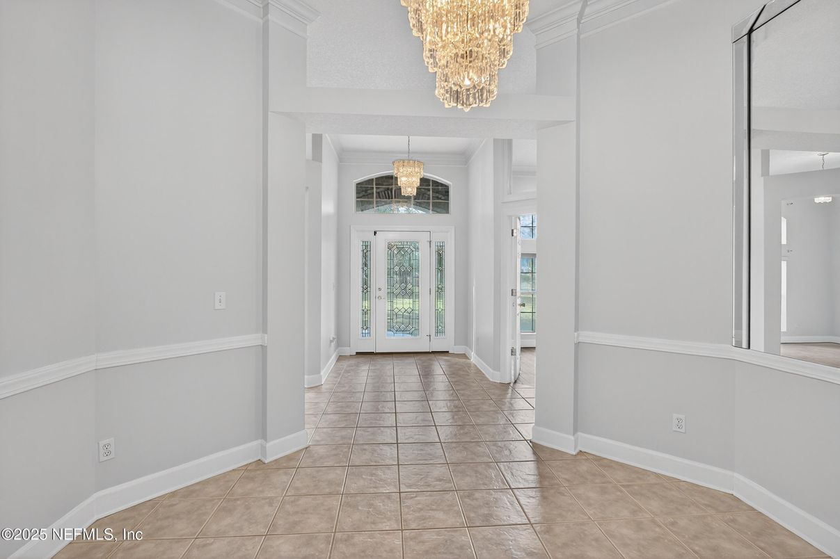 Chandelier, Interior