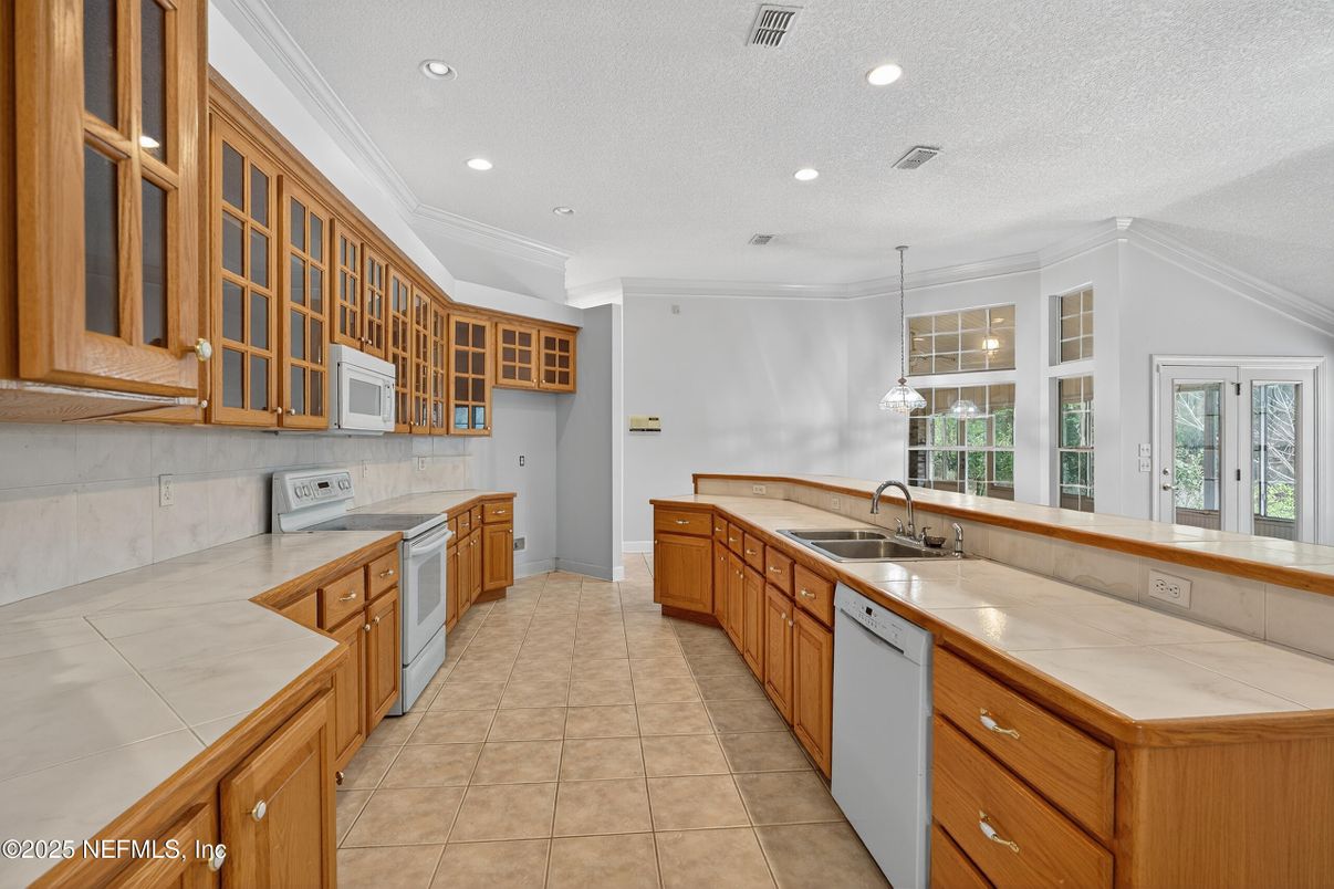 Interior, Kitchen, Pendant Lights, Recessed Lighting, Tile Countertops