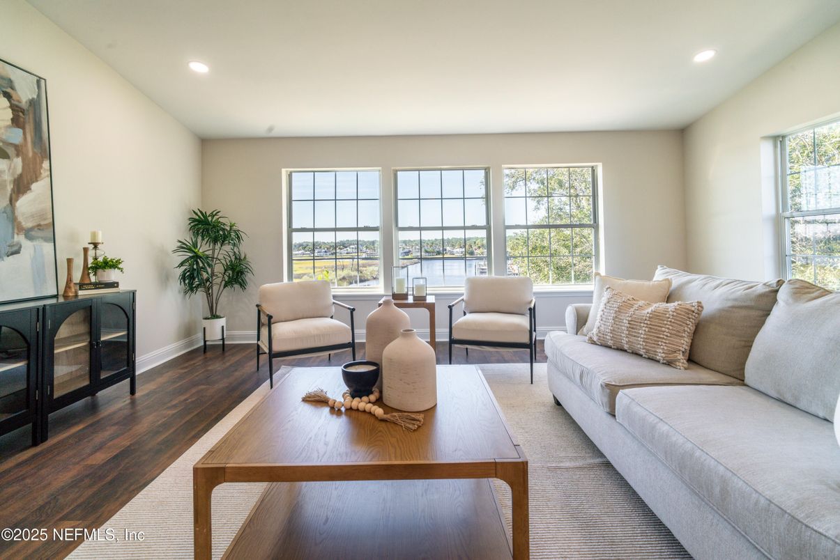 Interior, Living room, Recessed Lighting, Water, Wood Texture Flooring