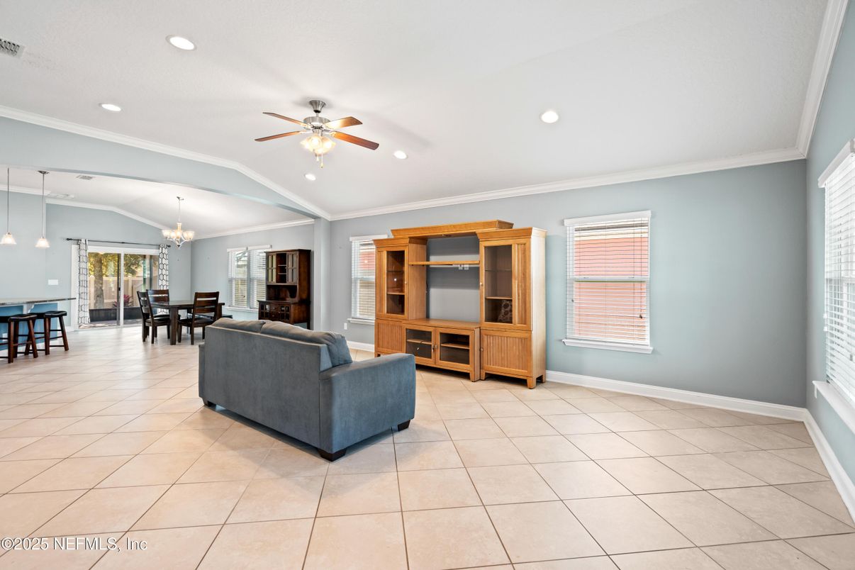 Chandelier, Dining room, Interior, Living room, Recessed Lighting