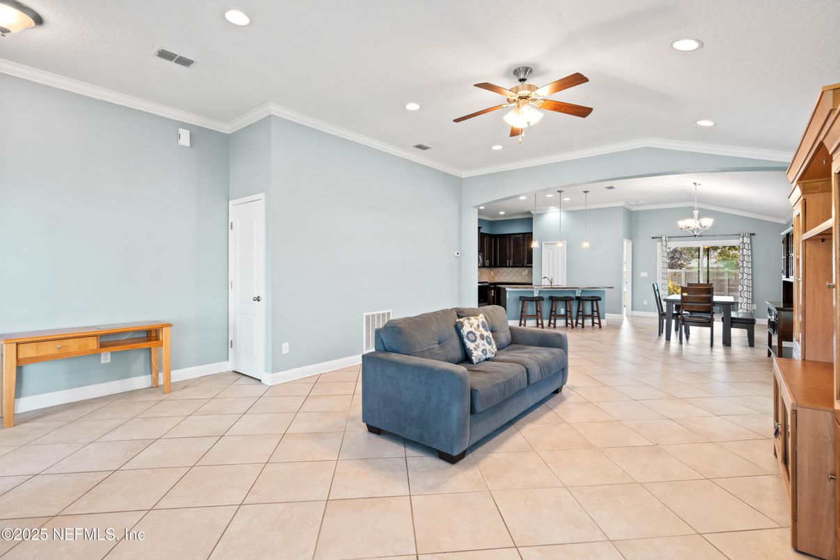 Chandelier, Dining room, Interior, Kitchen, Pendant Lights, Recessed Lighting
