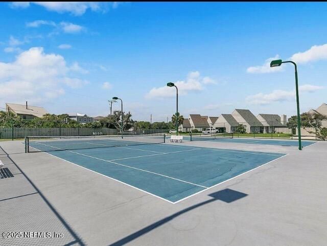 Exterior, Tennis Courts