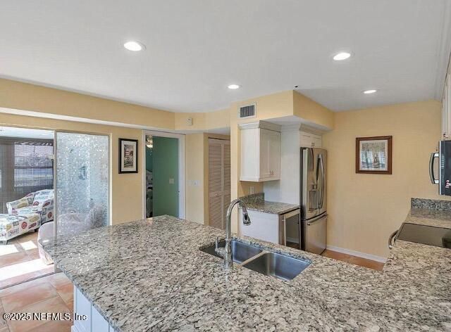 Interior, Kitchen, Recessed Lighting