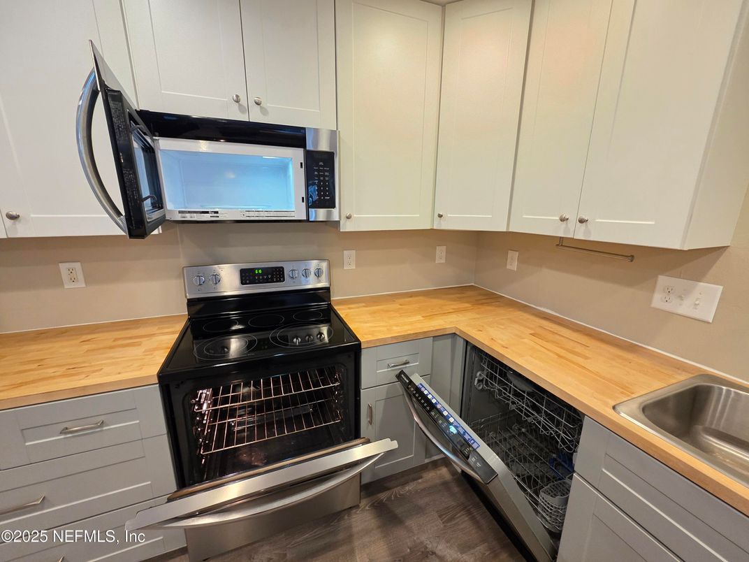 Interior, Kitchen, Stainless Steel Appliances