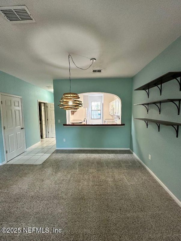 Empty room, Interior, Pendant Lights