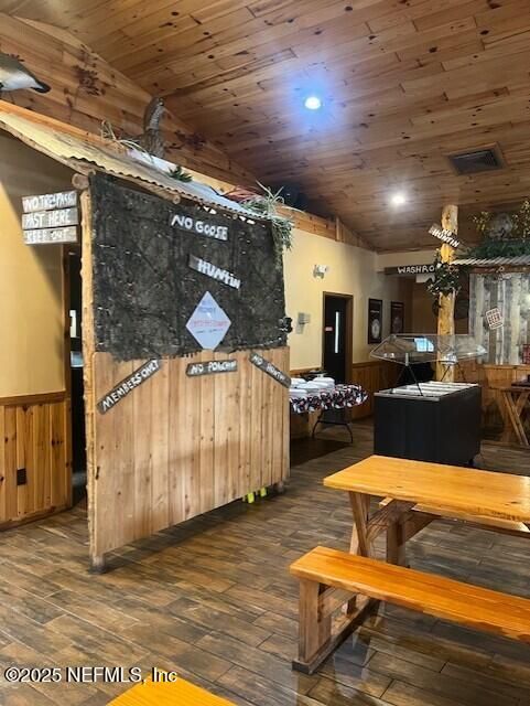 Interior, Recessed Lighting, Wooden Ceilings, Wood Texture Flooring