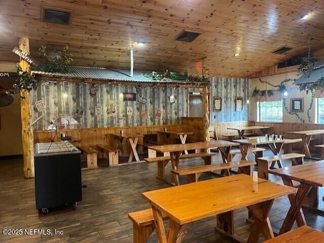 Dining room, Interior, Recessed Lighting, Wooden Ceilings, Wood Texture Flooring, Wooden Walls