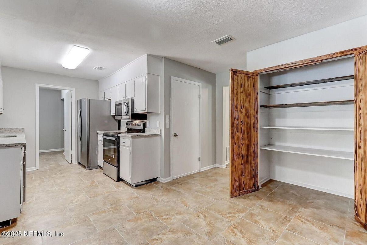 Interior, Kitchen, Stainless Steel Appliances