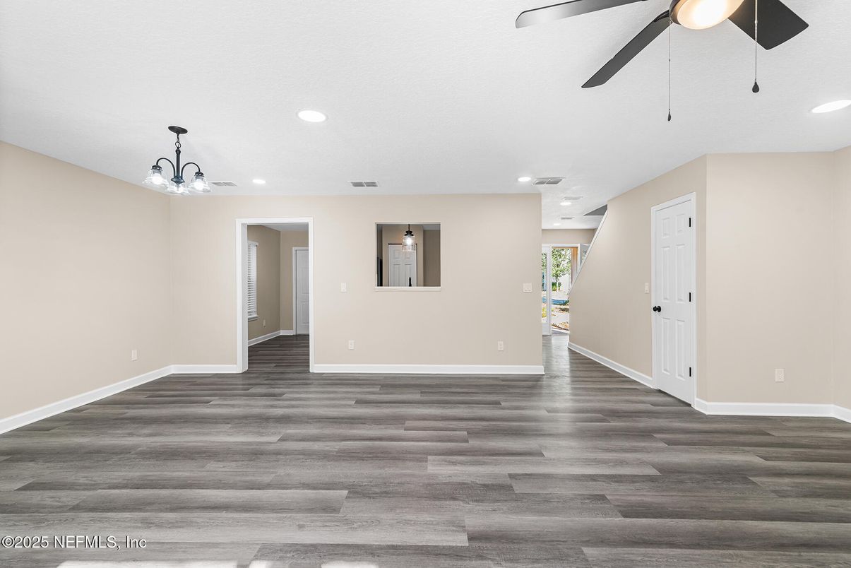 Empty room, Interior, Recessed Lighting, Wood Texture Flooring