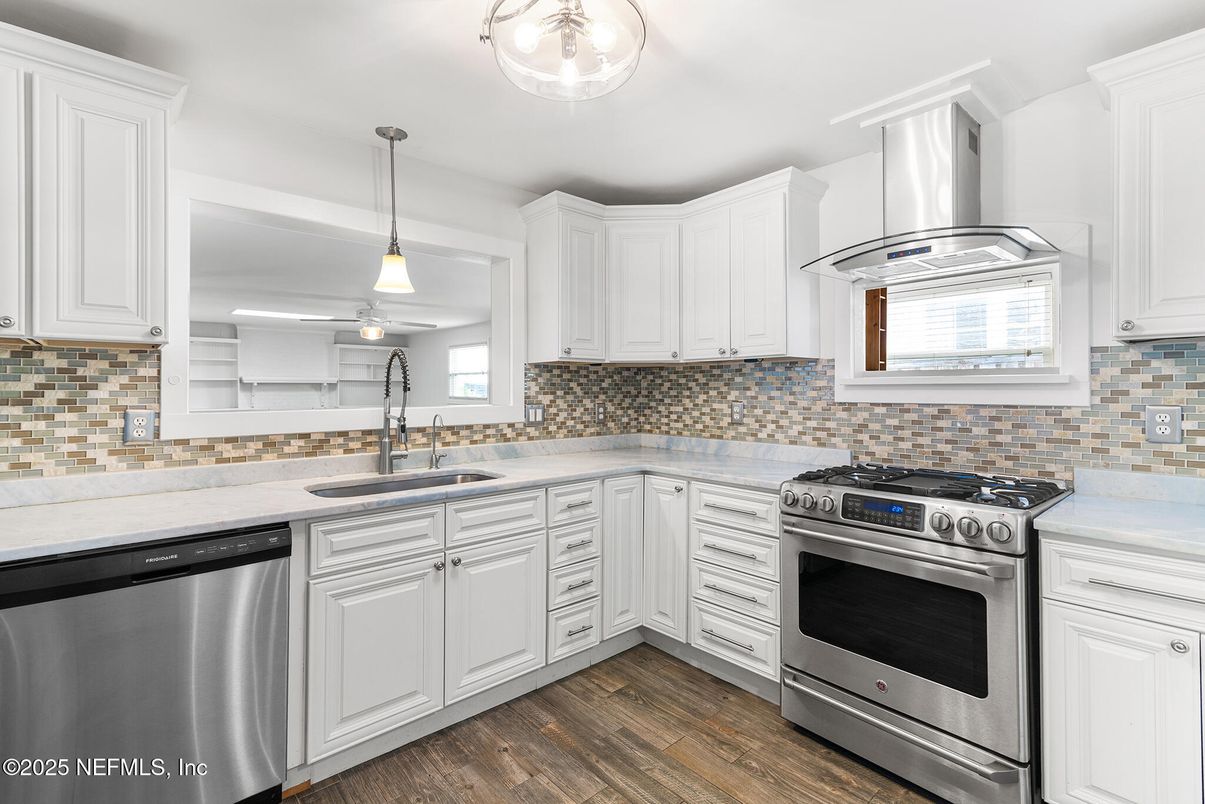 Interior, Kitchen, Pendant Lights, Stainless Steel Appliances, Wood Texture Flooring