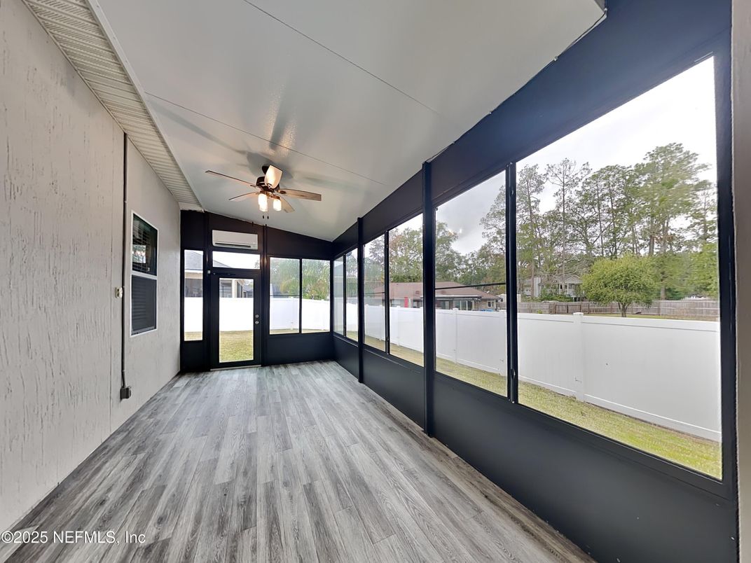 Interior, Sun Room, Wood Texture Flooring