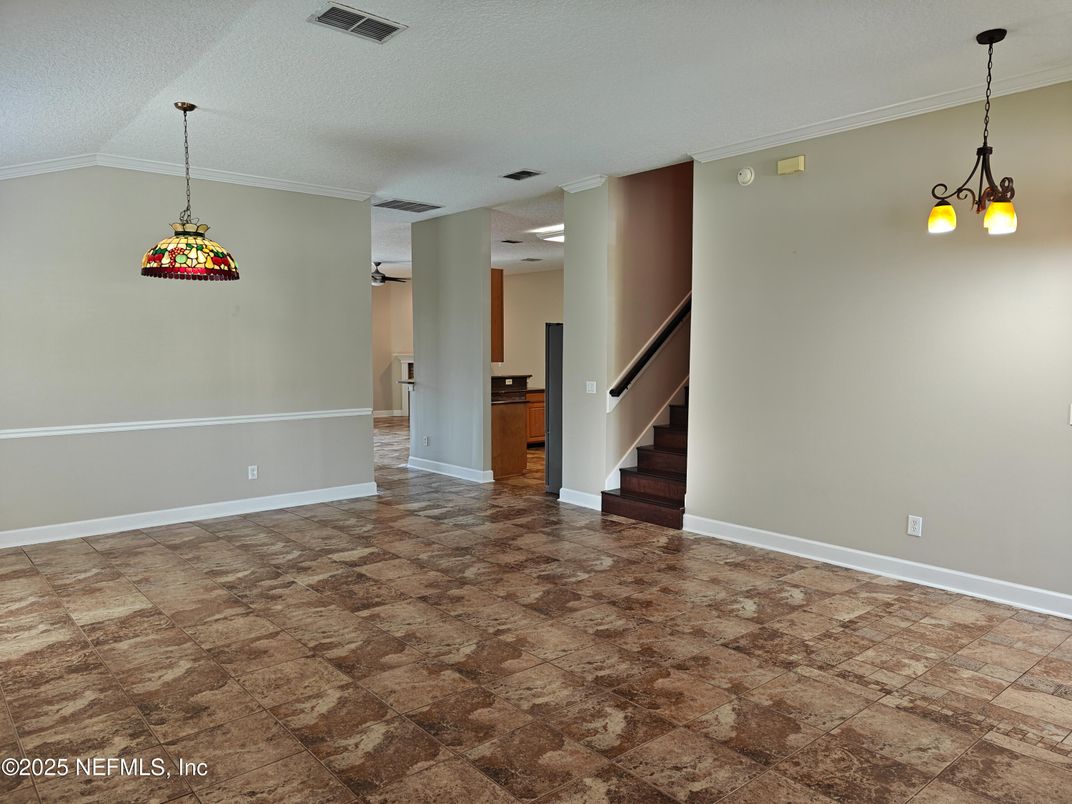 Empty room, Interior, Pendant Lights