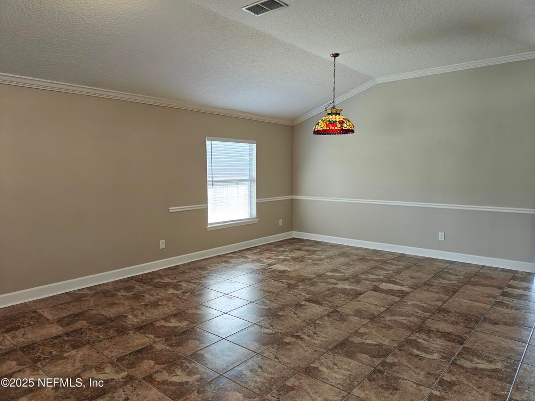 Empty room, Interior, Pendant Lights
