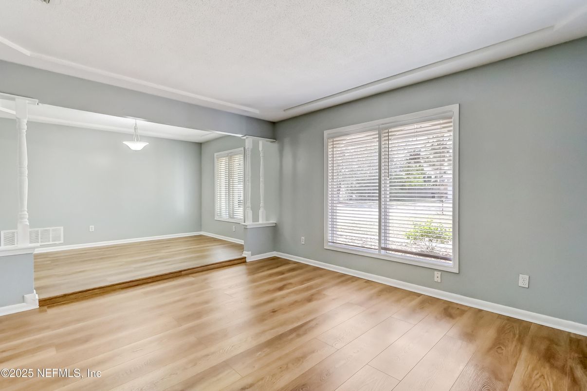 Empty room, Interior, Pendant Lights, Wood Texture Flooring