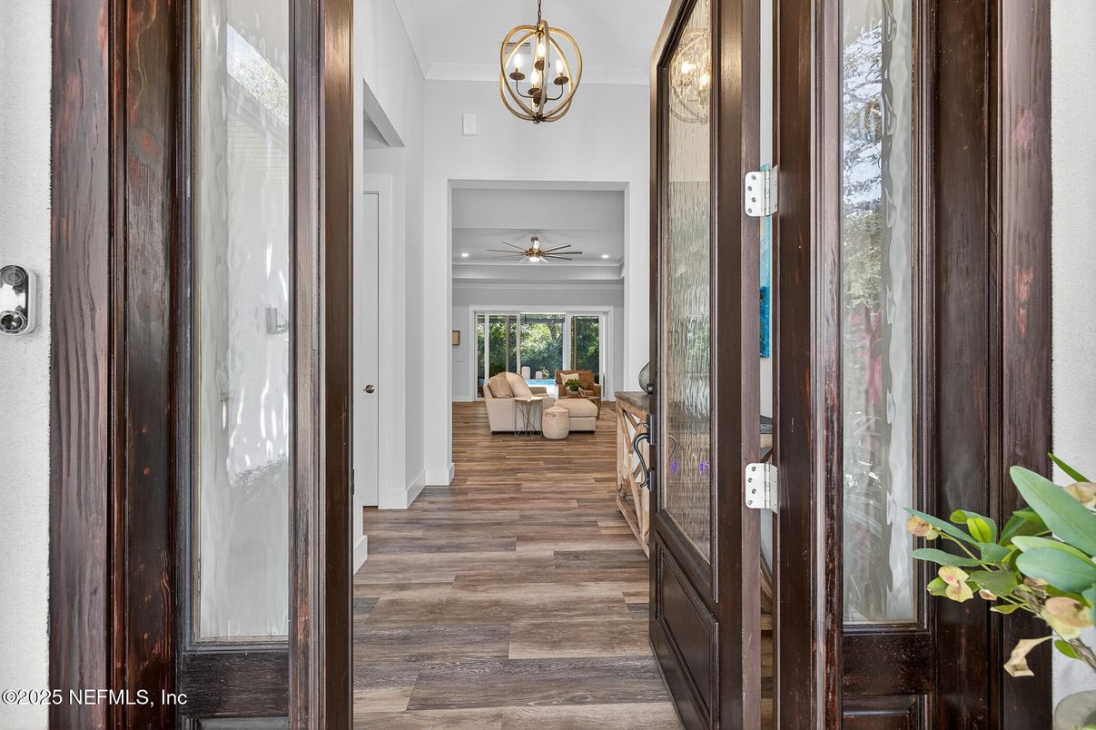 Interior, Pendant Lights, Recessed Lighting, Wood Texture Flooring