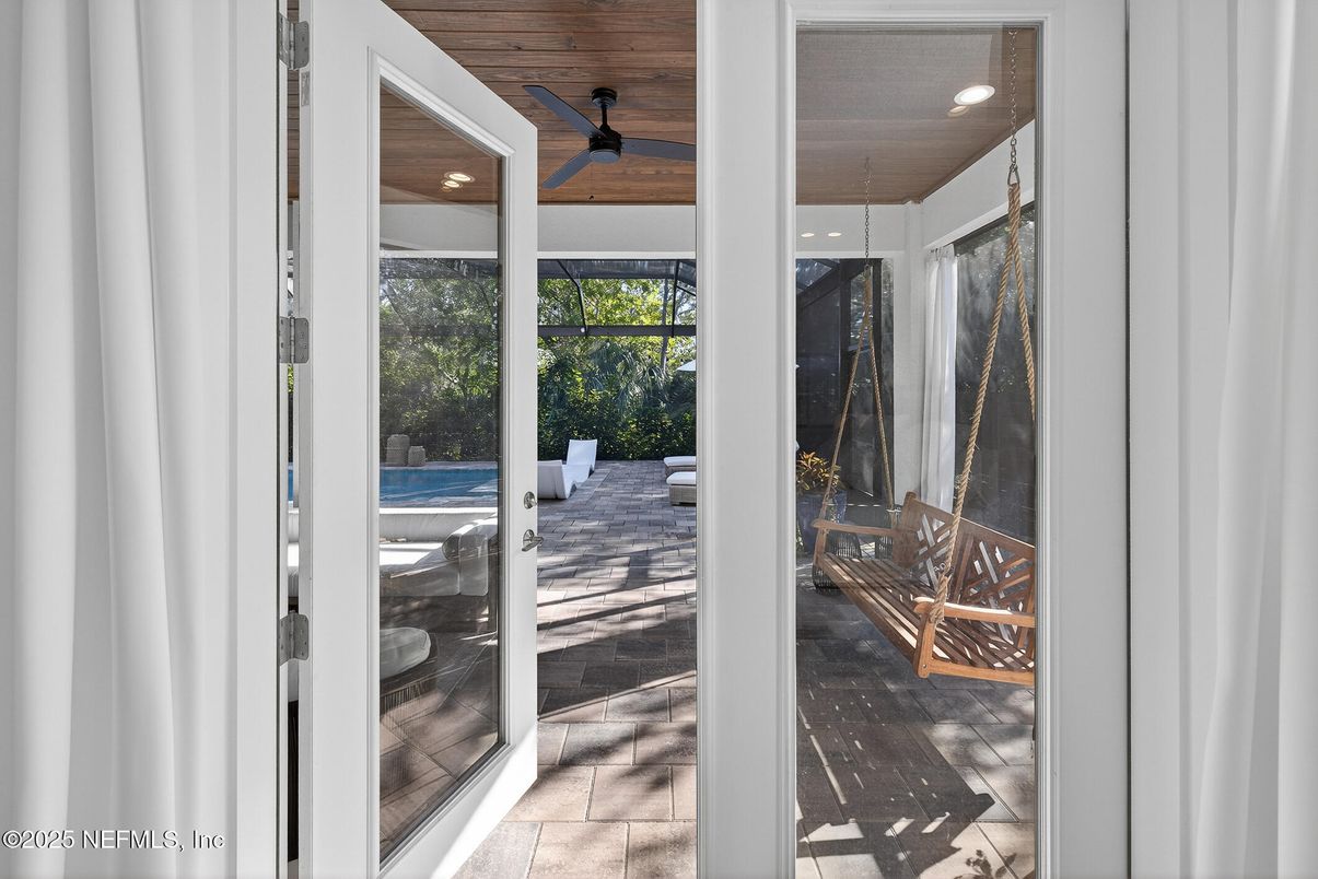 Interior, Recessed Lighting, Sun Room
