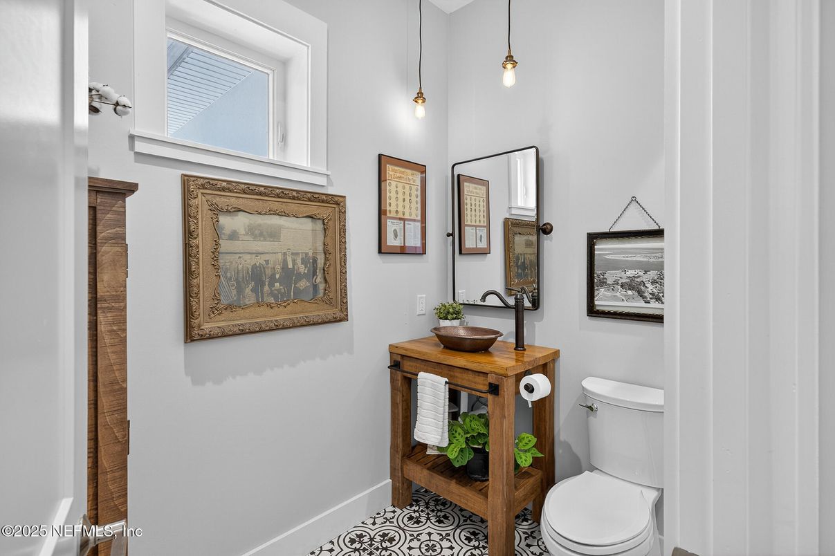 Bathroom, Interior, Pendant Lights