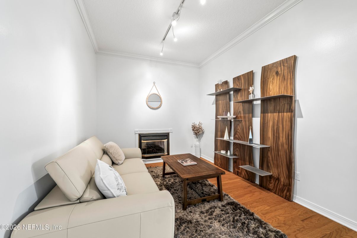 DE Listing image placeholder