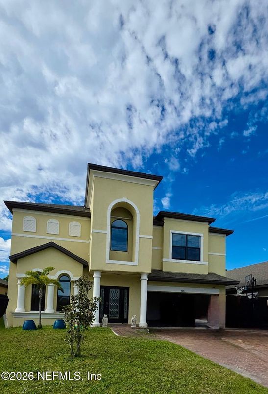 Backyard, Exterior, Facade, Mediterranean