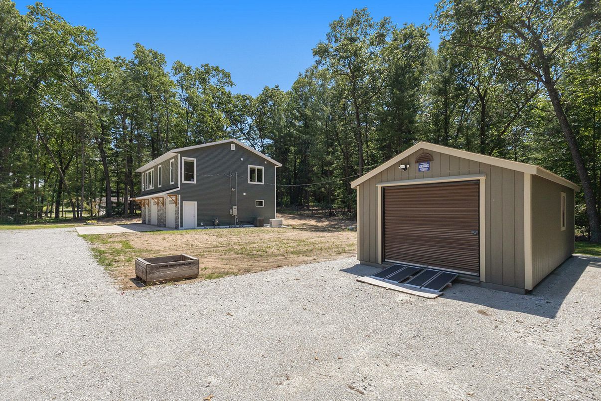 Backyard, Detached Garage, Exterior