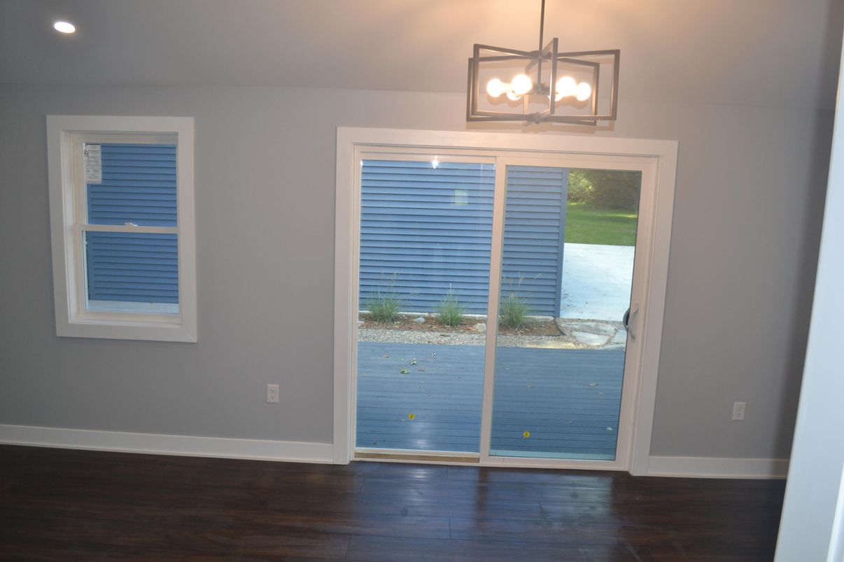 Interior, Pendant Lights, Recessed Lighting, Wood Texture Flooring