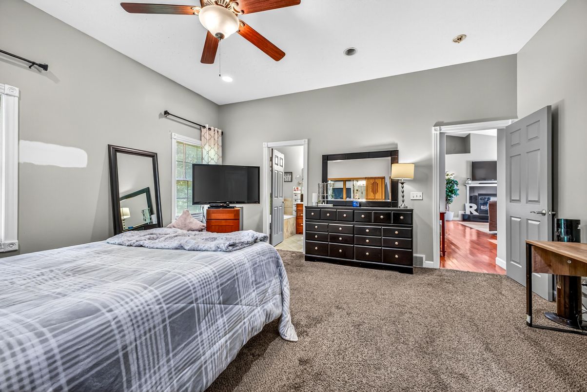 Bedroom, Interior, Recessed Lighting