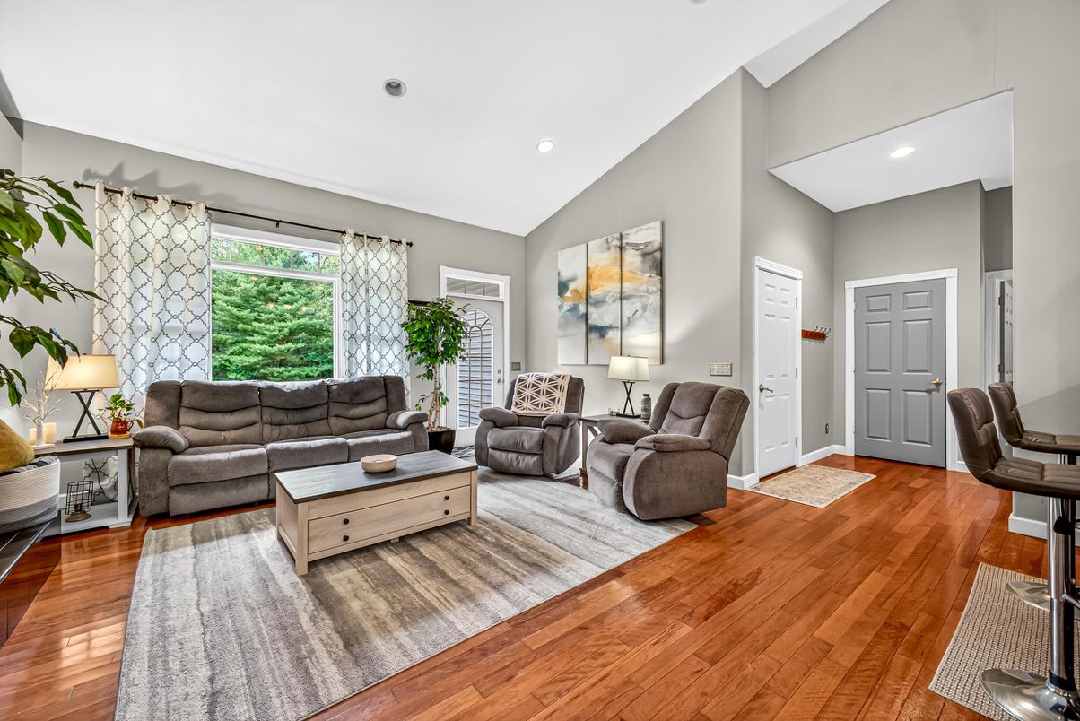 Interior, Living room, Recessed Lighting, Wood Texture Flooring