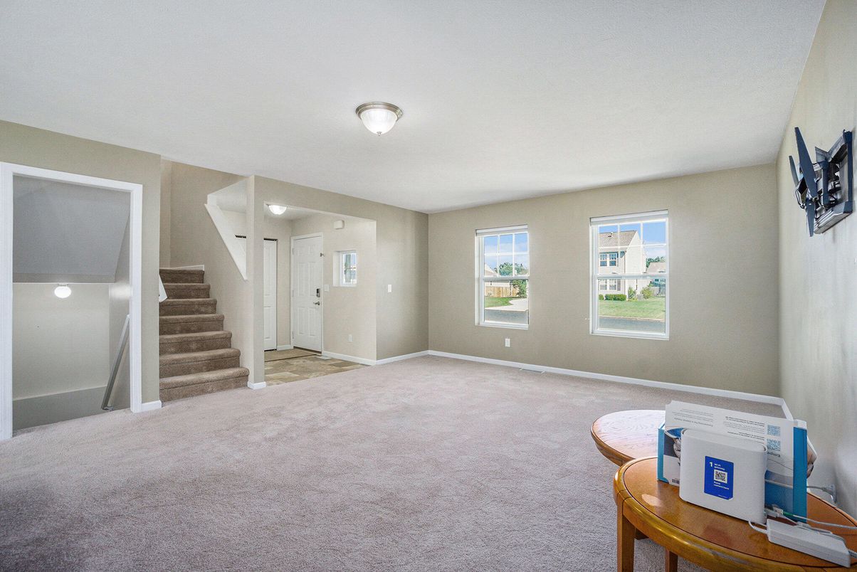 Empty room, Interior