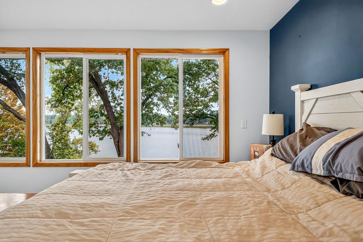 Bedroom, Interior, Recessed Lighting, Water