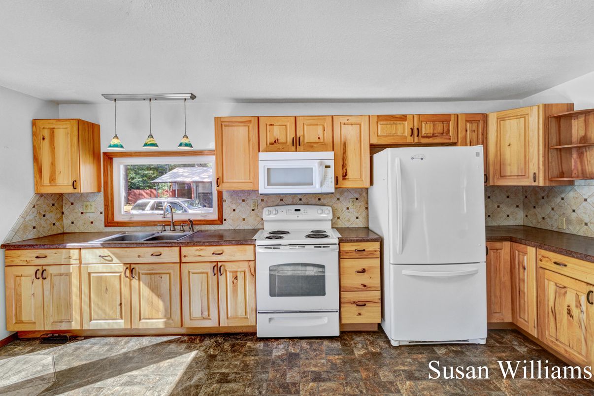 Interior, Kitchen, Pendant Lights