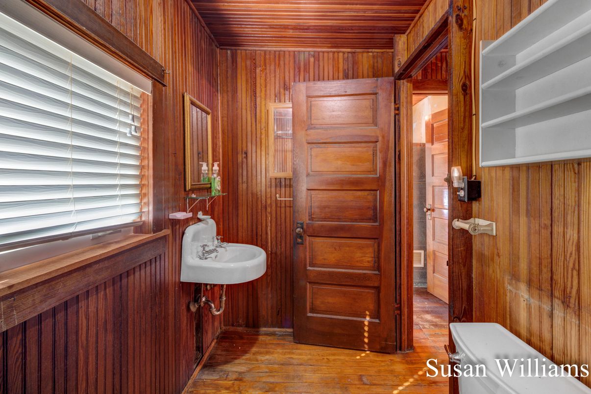 Bathroom, Interior, Wooden Ceilings, Wood Texture Flooring, Wooden Walls