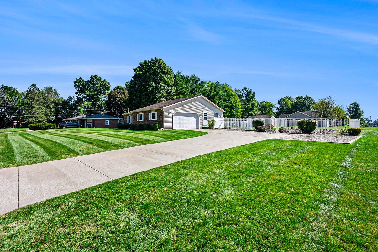 Backyard, Detached Garage, Exterior