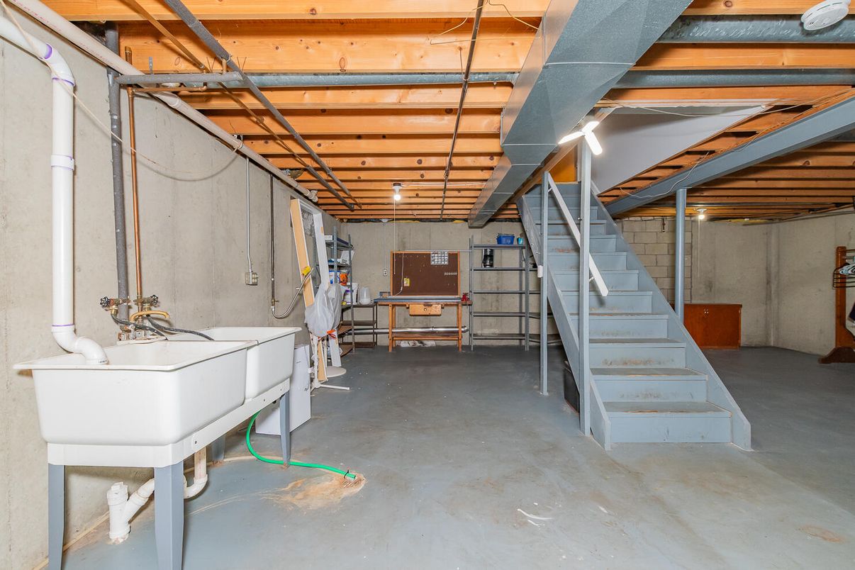 Interior, Wooden Beams