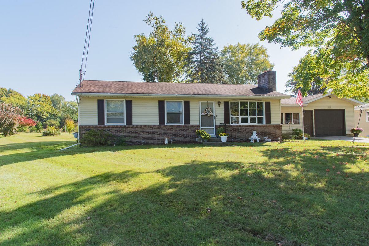 Backyard, Detached Garage, Exterior, Facade, Ranch
