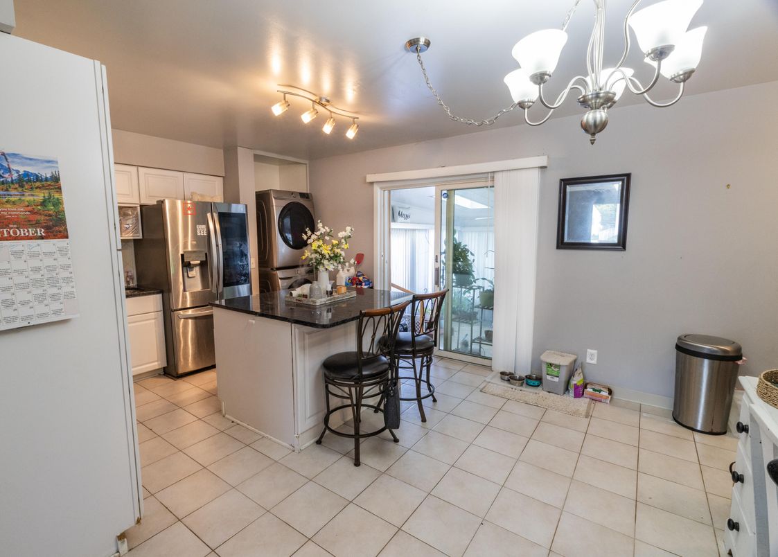 Chandelier, Interior, Kitchen, Stainless Steel Appliances