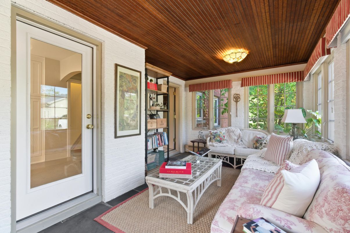 Interior, Living room, Wooden Ceilings