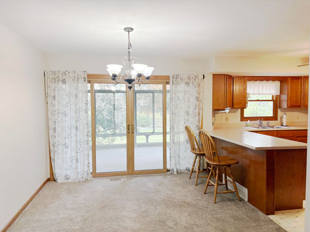 Chandelier, Interior, Kitchen