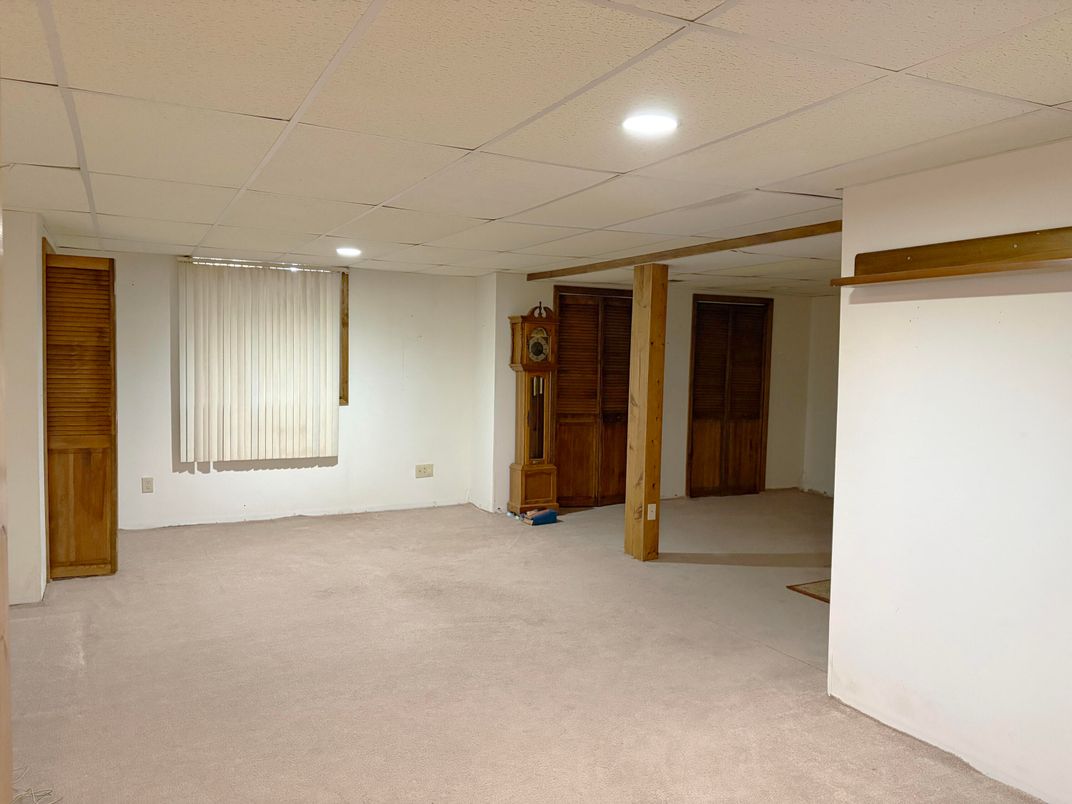 Empty room, Interior, Recessed Lighting