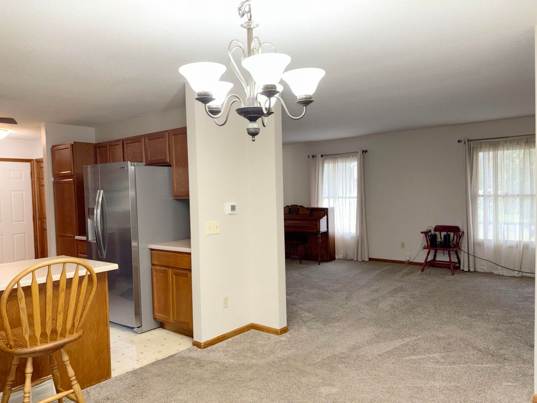 Chandelier, Interior, Kitchen, Piano